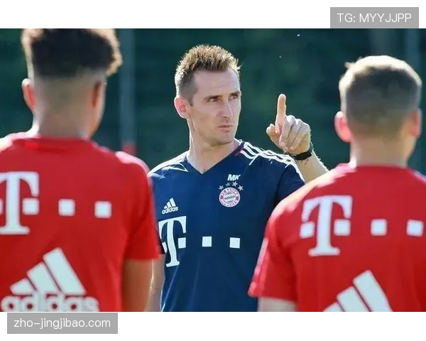 克洛泽分析球队应对前场压迫策略马基耶夫出战成关键变量